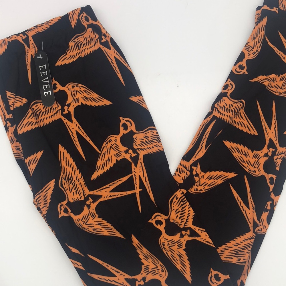 Eevee Leggings Black with Orange swallows Women’s